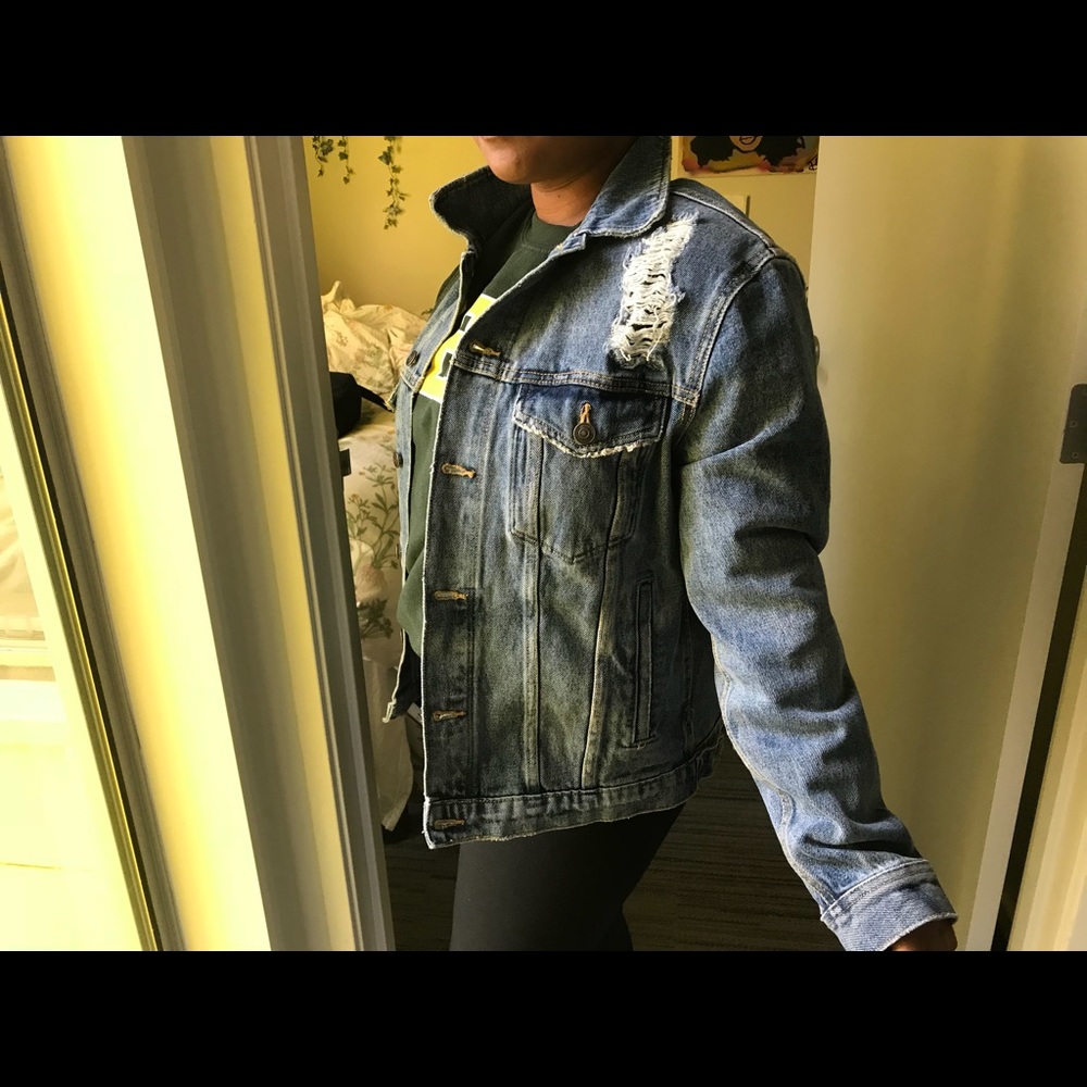 Denim Jacket!! Never Been Worn!! - image 4